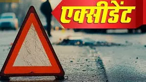Kanpur: ट्रक और डंपर की टक्कर में ट्रक चालक की मौत, केबिन में फंसा रहा Kanpur: ट्रक और डंपर की टक्कर में ट्रक चालक की मौत, केबिन में फंसा रहा