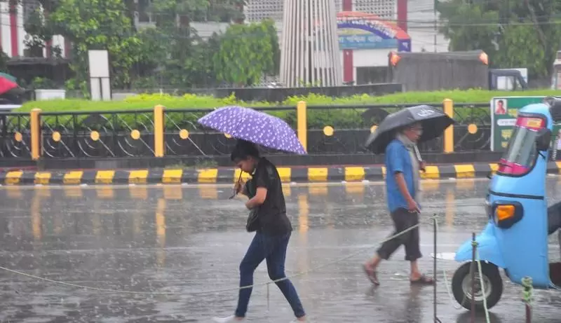 Tripura में चार दिन तक भारी बारिश की आशंका, आईएमडी ने जारी किया अलर्ट Tripura में चार दिन तक भारी बारिश की आशंका, आईएमडी ने जारी किया अलर्ट