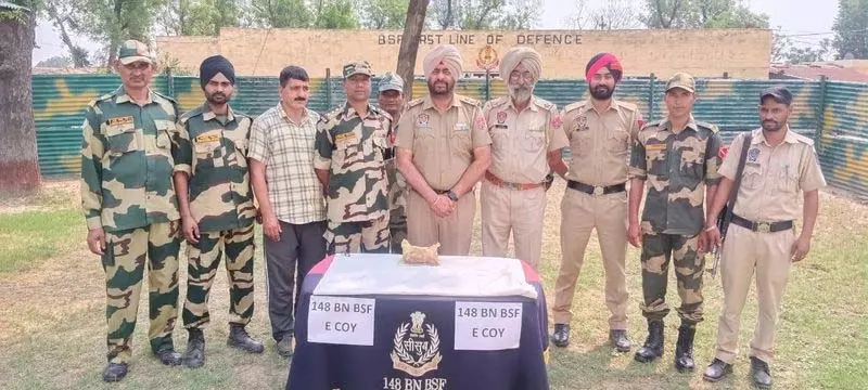 BSF ने 673 ग्राम हेरोइन जब्त की BSF ने 673 ग्राम हेरोइन जब्त की