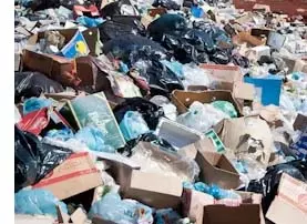 Coimbatore: नालों में प्लास्टिक कचरे पर रोक की मांग Coimbatore: नालों में प्लास्टिक कचरे पर रोक की मांग