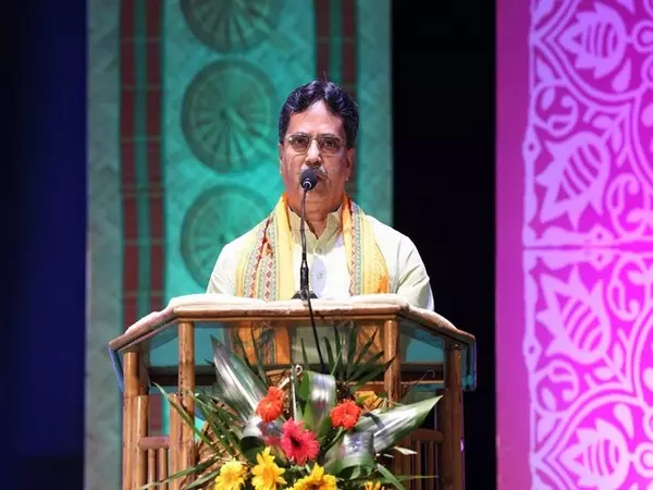 CM माणिक साहा ने वेणुबन विहार में वैशाखी बुद्ध पूर्णिमा समारोह में भाग लिया CM माणिक साहा ने वेणुबन विहार में वैशाखी बुद्ध पूर्णिमा समारोह में भाग लिया
