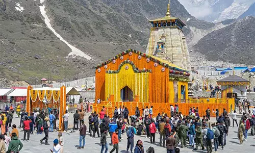 उत्तराखंड सरकार चारधाम यात्रा को सुचारू, सुरक्षित बनाने के लिए प्रतिबद्ध: CM Dhami उत्तराखंड सरकार चारधाम यात्रा को सुचारू, सुरक्षित बनाने के लिए प्रतिबद्ध: CM Dhami