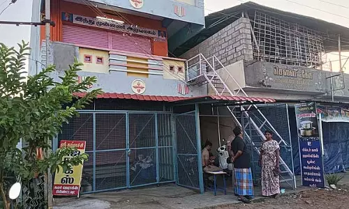 हिंदू मुन्नानी जिला सचिव की दरांती से हत्या, पत्नी की हत्या: पुलिस जांच