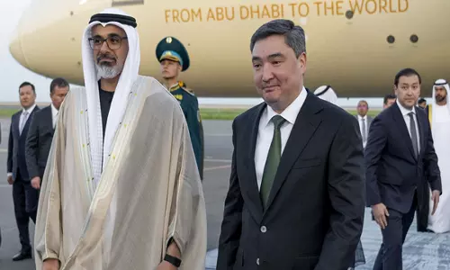 Abu Dhabi के क्राउन प्रिंस आधिकारिक यात्रा पर अस्ताना पहुंचे Abu Dhabi के क्राउन प्रिंस आधिकारिक यात्रा पर अस्ताना पहुंचे