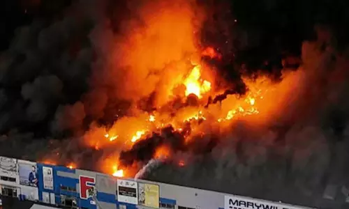 Poland के राष्ट्रपति ने कहा- रूस ने वारसॉ के सबसे बड़े मॉल को जला दिया Poland के राष्ट्रपति ने कहा- रूस ने वारसॉ के सबसे बड़े मॉल को जला दिया