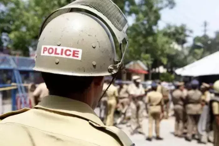 Kerala की ‘सांस्कृतिक राजधानी’ में पुलिस ने युद्ध-विरोधी रैली रोकी