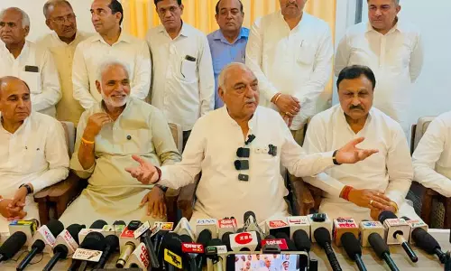 Haryana : ऑपरेशन सिंदूर हुड्डा ने कहा, केंद्र को विशेष संसद सत्र बुलाना चाहिए Haryana : ऑपरेशन सिंदूर हुड्डा ने कहा, केंद्र को विशेष संसद सत्र बुलाना चाहिए