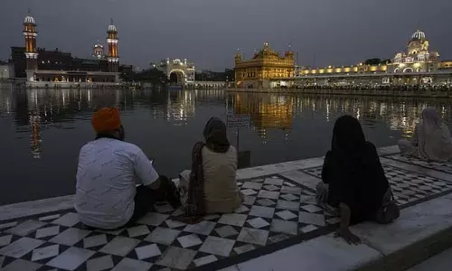 Punjab के सीमावर्ती जिलों में जनजीवन सामान्य हो रहा Punjab के सीमावर्ती जिलों में जनजीवन सामान्य हो रहा