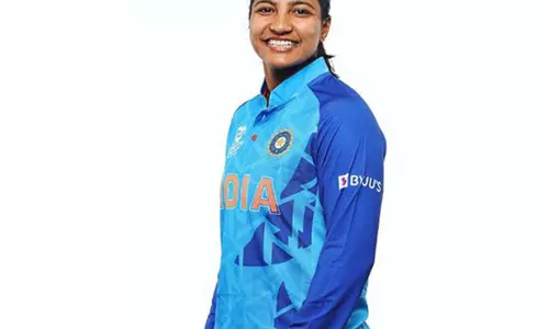 Sri Lanka में प्लेयर ऑफ द सीरीज चुने जाने के बाद स्नेह राणा ने कहा- योगदान देकर बहुत खुशी हुई Sri Lanka में प्लेयर ऑफ द सीरीज चुने जाने के बाद स्नेह राणा ने कहा- योगदान देकर बहुत खुशी हुई