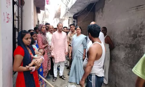 Yamunanagar मेयर ने विकास कार्यों में इस्तेमाल हो रही सामग्री की गुणवत्ता जांची Yamunanagar मेयर ने विकास कार्यों में इस्तेमाल हो रही सामग्री की गुणवत्ता जांची