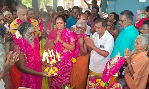 Tamil Nadu : करुंगुझी राघवेंद्र वृन्दावन में सत्यनारायण पूजा Tamil Nadu : करुंगुझी राघवेंद्र वृन्दावन में सत्यनारायण पूजा