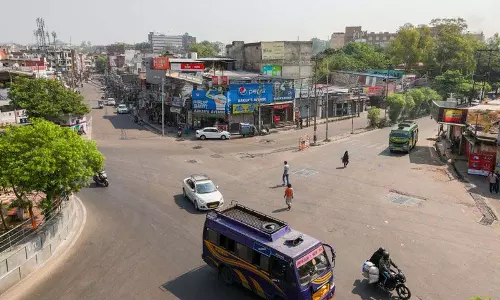 J&K: युद्धविराम जारी, लेकिन नियंत्रण रेखा के निवासी भयभीत J&K: युद्धविराम जारी, लेकिन नियंत्रण रेखा के निवासी भयभीत