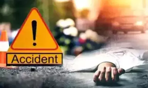 कोट्टायम में कार की टक्कर से लॉटरी कर्मचारी की मौत, दो घायल