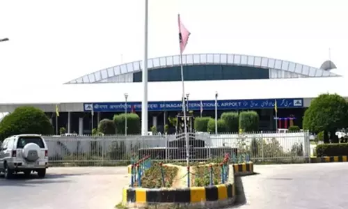 J&K के श्रीनगर अंतरराष्ट्रीय हवाई अड्डे पर नागरिक उड़ान संचालन बहाल J&K के श्रीनगर अंतरराष्ट्रीय हवाई अड्डे पर नागरिक उड़ान संचालन बहाल