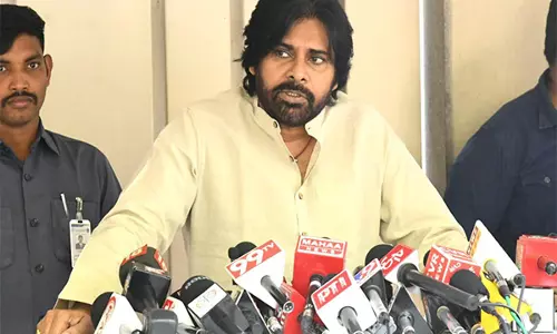 चिकित्सा क्षेत्र में नर्सों की सेवाएं सराहनीय हैं: उपमुख्यमंत्री Pawan Kalyan चिकित्सा क्षेत्र में नर्सों की सेवाएं सराहनीय हैं: उपमुख्यमंत्री Pawan Kalyan