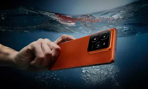 Realme GT 7 को इस दिन करेगी लांच, 7000mAh की दमदार बैटरी, 120W बैटरी का सपोर्ट Realme GT 7 को इस दिन करेगी लांच, 7000mAh की दमदार बैटरी, 120W बैटरी का सपोर्ट