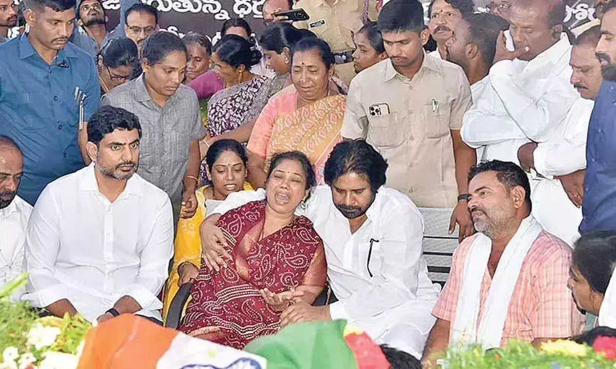 Andhra: राष्ट्र अग्निवीर नाइक को सलाम करता है Andhra: राष्ट्र अग्निवीर नाइक को सलाम करता है