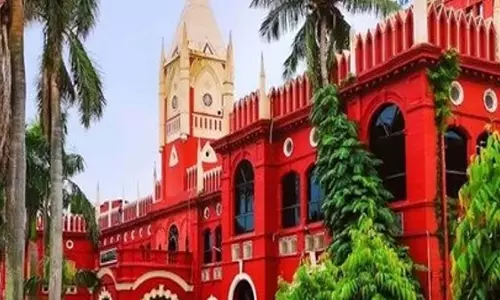 उड़ीसा HC  ने गैर-सरकारी सहायता प्राप्त महाविद्यालय कर्मचारियों के स्थानांतरण को बरकरार रखने वाले आदेश को रद्द किया
