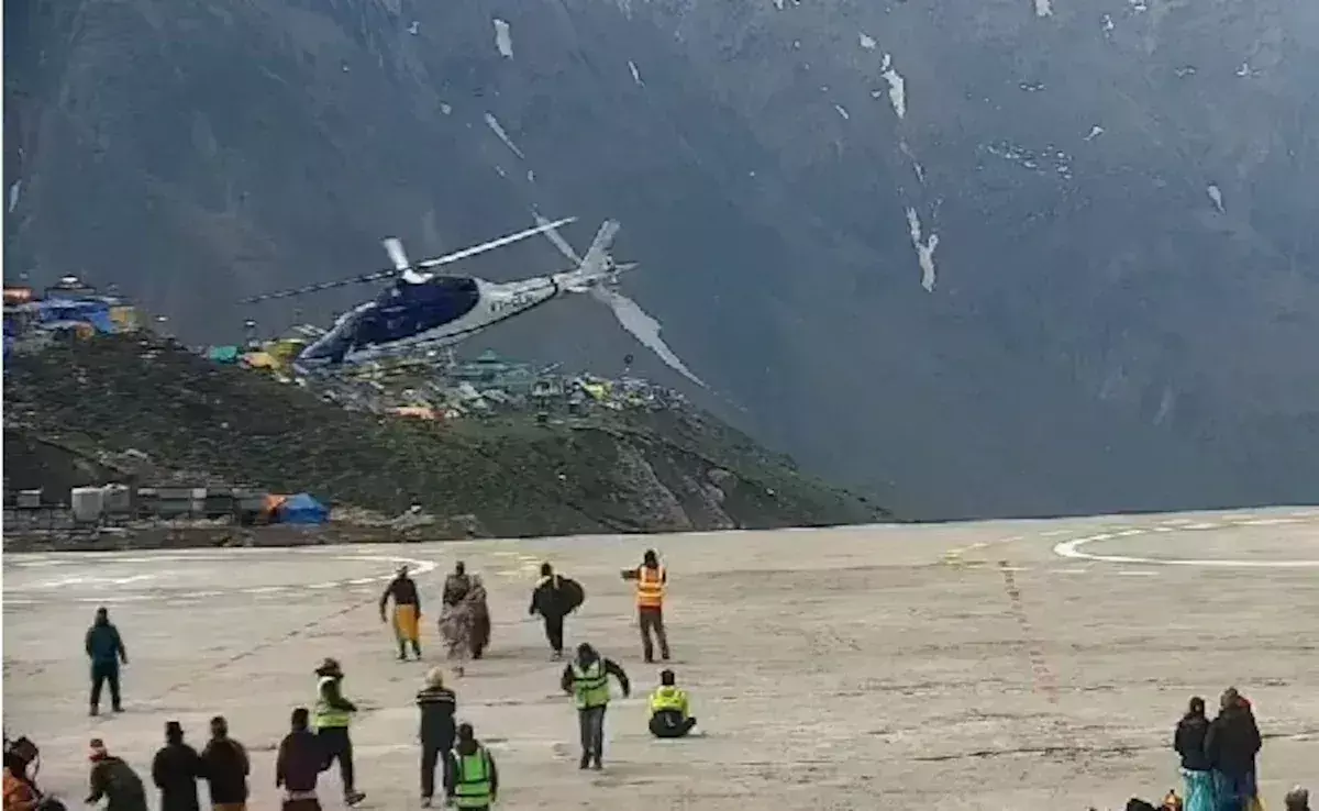 Badrinath में उड़ान के दौरान हेलीकॉप्टर डगमगाया, टला बड़ा हादसा