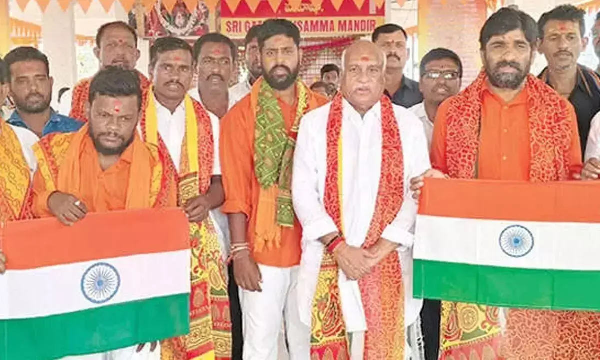विधायक ने भारतीय सेना के लिए पूजा की