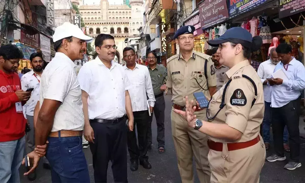 Telangana: हेरिटेज वॉक टूर ने मिस वर्ल्ड प्रतियोगियों को आकर्षित किया Telangana: हेरिटेज वॉक टूर ने मिस वर्ल्ड प्रतियोगियों को आकर्षित किया