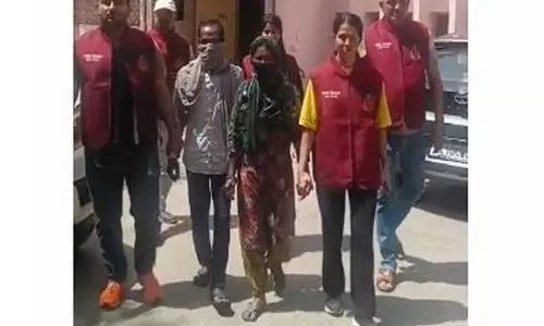 क्राइम ब्रांच ने Delhi में अवैध रूप से रह रहे छह बांग्लादेशी नागरिकों के एक परिवार को किया गिरफ्तार क्राइम ब्रांच ने Delhi में अवैध रूप से रह रहे छह बांग्लादेशी नागरिकों के एक परिवार को किया गिरफ्तार
