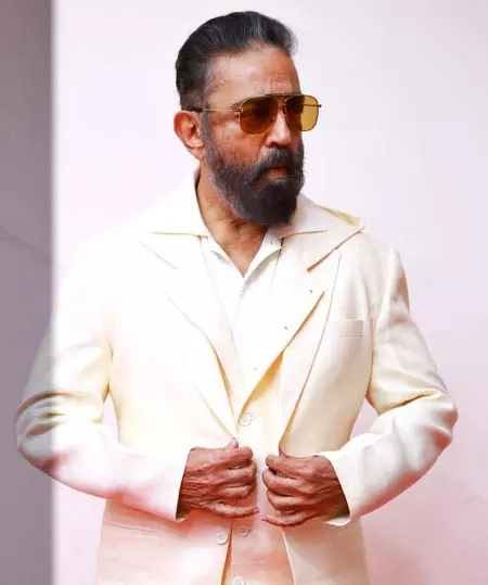 कमल हासन ने ‘शांति के सम्मान में’ पत्र लिखकर सेना, देशवासियों को बताया ‘गौरव’ कमल हासन ने ‘शांति के सम्मान में’ पत्र लिखकर सेना, देशवासियों को बताया ‘गौरव’