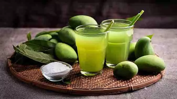 Aam Panna Recipe: चिलचिलाती गर्मी में घरवालों को बनाकर खिलाएं ठंडा-ठंडा आम पन्ना, ये हैं इसे बनाने के अलग-अलग तरीके Aam Panna Recipe: चिलचिलाती गर्मी में घरवालों को बनाकर खिलाएं ठंडा-ठंडा आम पन्ना, ये हैं इसे बनाने के अलग-अलग तरीके