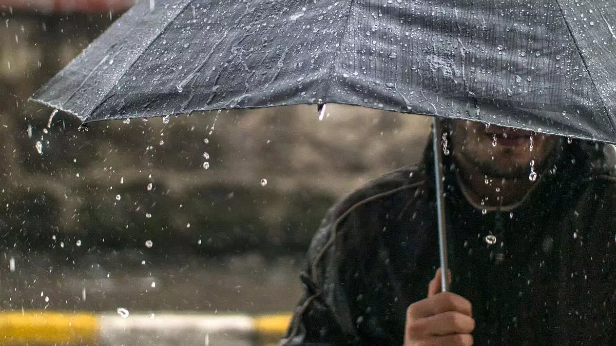 Mumbai : 13 मई को शहर में गरज के साथ बारिश की संभावना Mumbai : 13 मई को शहर में गरज के साथ बारिश की संभावना
