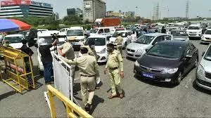 Lucknow: बड़ा मंगल पर ट्रैफिक प्लान तैयार, इन रूटों पर रहेगा डायवर्जन Lucknow: बड़ा मंगल पर ट्रैफिक प्लान तैयार, इन रूटों पर रहेगा डायवर्जन