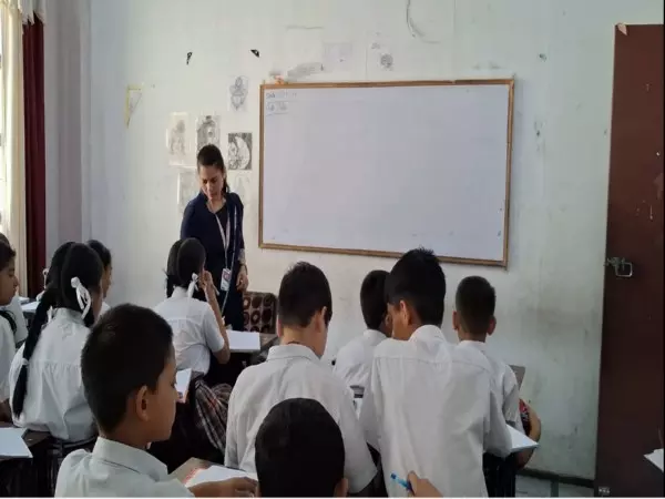 भारत-पाकिस्तान युद्ध विराम के बाद Katra में स्कूल फिर से खुले भारत-पाकिस्तान युद्ध विराम के बाद Katra में स्कूल फिर से खुले