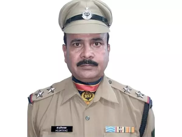 BSF के सब इंस्पेक्टर मोहम्मद इम्तियाज के परिवार को 50 लाख रुपए मिलेंगे BSF के सब इंस्पेक्टर मोहम्मद इम्तियाज के परिवार को 50 लाख रुपए मिलेंगे