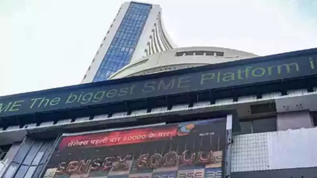 इंफोसिस और जोमैटो के कमजोर प्रदर्शन के कारण Sensex और निफ्टी में गिरावट इंफोसिस और जोमैटो के कमजोर प्रदर्शन के कारण Sensex और निफ्टी में गिरावट