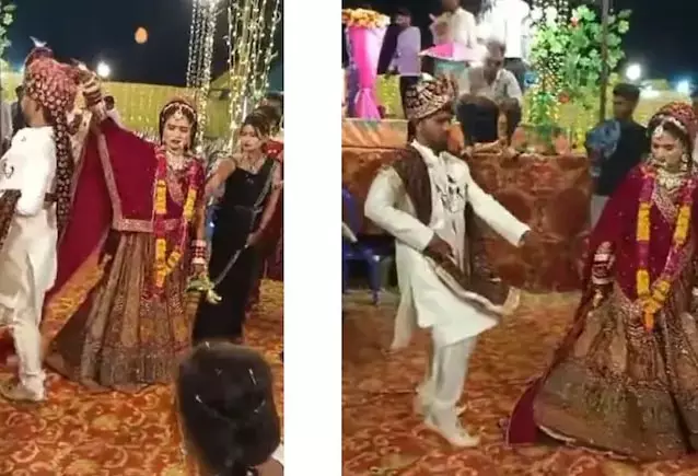 दूल्हे राजा ने दुल्हन के सामने लगाए ठुमके, धड़ल्ले से वायरल हुआ VIDEO दूल्हे राजा ने दुल्हन के सामने लगाए ठुमके, धड़ल्ले से वायरल हुआ VIDEO