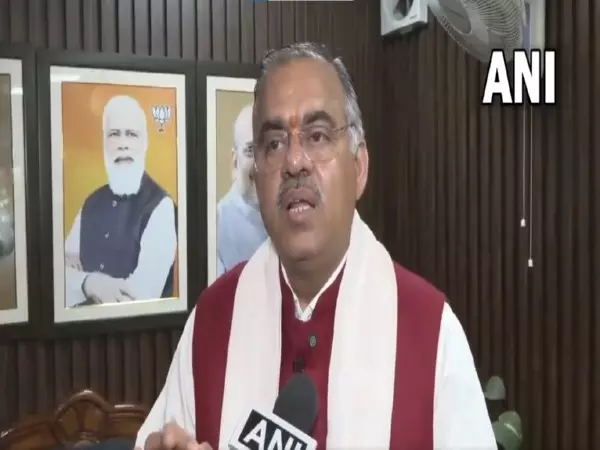न्याय की अटूट प्रतिज्ञा: ऑपरेशन सिंदूर पर BJP के तरुण चुग न्याय की अटूट प्रतिज्ञा: ऑपरेशन सिंदूर पर BJP के तरुण चुग