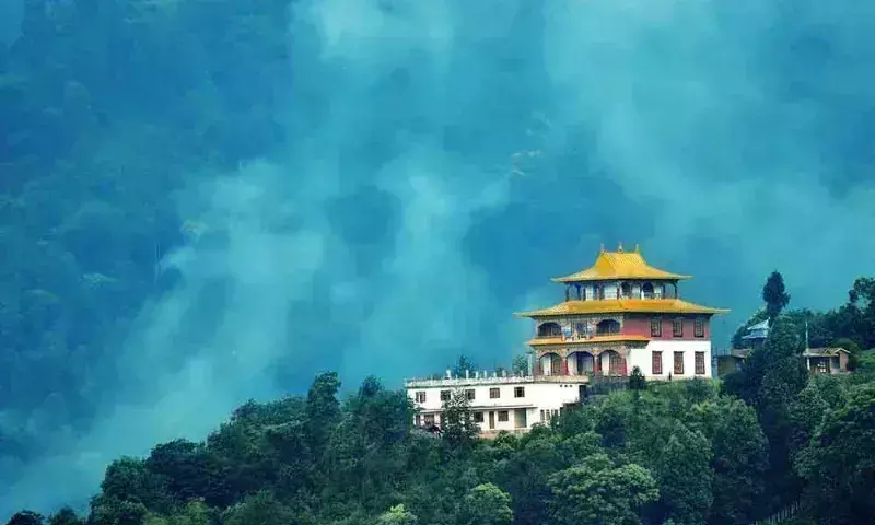 India-Pakistan तनाव के बीच पूर्वोत्तर बना पर्यटकों की पहली पसंद India-Pakistan तनाव के बीच पूर्वोत्तर बना पर्यटकों की पहली पसंद