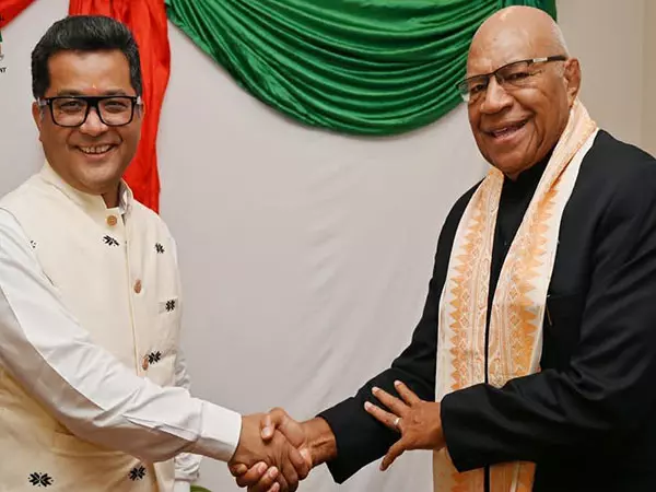 विदेश राज्य मंत्री पाबित्रा मार्गेरिटा ने Fiji प्रधानमंत्री सीटिवेनी राबुका से मुलाकात की विदेश राज्य मंत्री पाबित्रा मार्गेरिटा ने Fiji प्रधानमंत्री सीटिवेनी राबुका से मुलाकात की