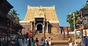 Padmanabhaswamy मंदिर से गायब सोना चोरी का मामला, एफआईआर में खुलासा Padmanabhaswamy मंदिर से गायब सोना चोरी का मामला, एफआईआर में खुलासा