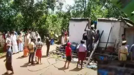 Kerala: घर में आग लगने से महिला और बच्चों की मौत का कारण शॉर्ट सर्किट नहीं Kerala: घर में आग लगने से महिला और बच्चों की मौत का कारण शॉर्ट सर्किट नहीं