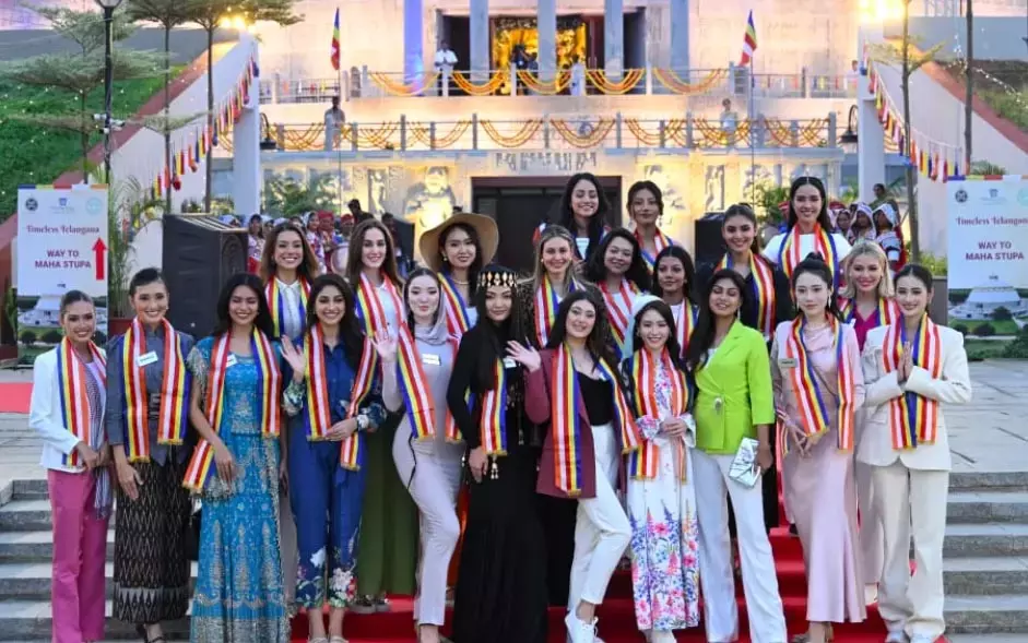 Telangana: प्रतियोगियों के लिए सांस्कृतिक दौरा आयोजित किया गया Telangana: प्रतियोगियों के लिए सांस्कृतिक दौरा आयोजित किया गया