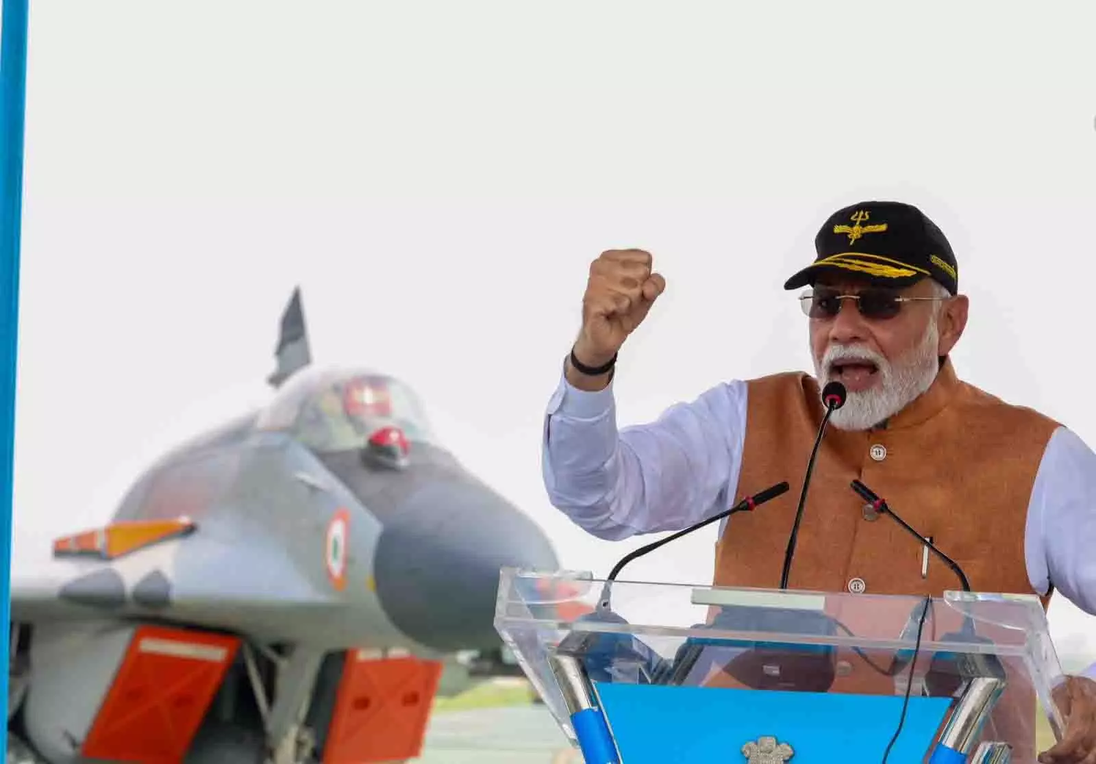 आदमपुर एयर बेस पर PM मोदी की स्पीच, देखें LIVE jantaserishta.com पर आदमपुर एयर बेस पर PM मोदी की स्पीच, देखें LIVE jantaserishta.com पर