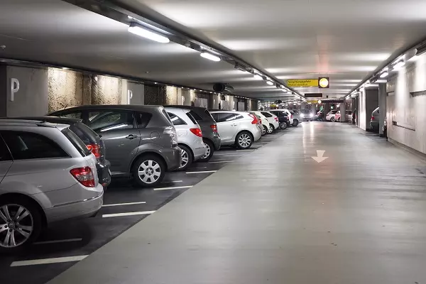 Gurugram: कार पार्किंग को लेकर करीब दर्जनभर लोगों ने घर में घुसकर किया हमला Gurugram: कार पार्किंग को लेकर करीब दर्जनभर लोगों ने घर में घुसकर किया हमला