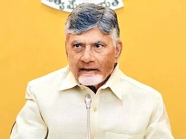 CM Chandrababu : एजेंसी में नौकरियां केवल स्थानीय आदिवासियों के लिए CM Chandrababu : एजेंसी में नौकरियां केवल स्थानीय आदिवासियों के लिए