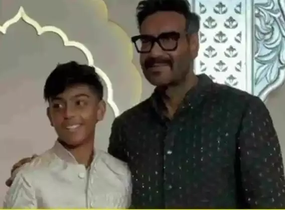 सिनेमा में Ajay Devgn के बेटे Yug Devgan की एंट्री, 14 साल की उम्र में पिता संग इस फिल्म में मचाएंगे धमाल सिनेमा में Ajay Devgn के बेटे Yug Devgan की एंट्री, 14 साल की उम्र में पिता संग इस फिल्म में मचाएंगे धमाल