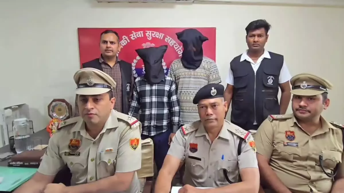 Gurugram Murder: पूर्व पार्षद के पोते की गोलियों से भूनकर हत्या, SHO समेत 4 पुलिसकर्मी सस्पेंड; परिजनों ने लगाया जाम Gurugram Murder: पूर्व पार्षद के पोते की गोलियों से भूनकर हत्या, SHO समेत 4 पुलिसकर्मी सस्पेंड; परिजनों ने लगाया जाम