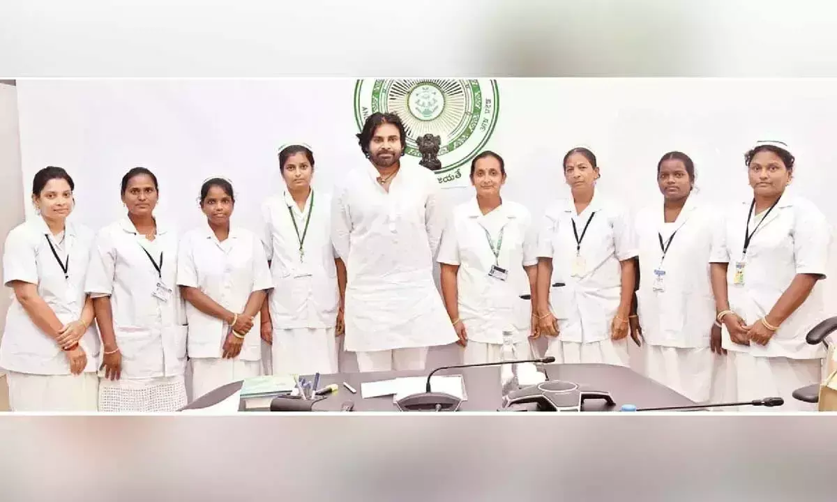 Andhra: चिकित्सा क्षेत्र में नर्सों की सेवाएं सराहनीय : पवन Andhra: चिकित्सा क्षेत्र में नर्सों की सेवाएं सराहनीय : पवन