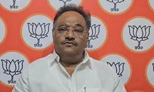 पाकिस्तान नहीं आतंक के खिलाफ है भारत की लड़ाई : भाजपा नेता समिक भट्टाचार्य पाकिस्तान नहीं आतंक के खिलाफ है भारत की लड़ाई : भाजपा नेता समिक भट्टाचार्य