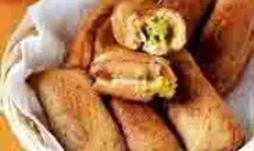 Recipe : मिनटों में बनाये ये टेस्टी पनीर ब्रेड रोल Recipe : मिनटों में बनाये ये टेस्टी पनीर ब्रेड रोल
