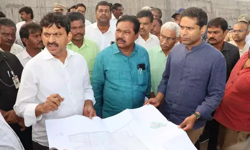 भाजपा-BRS एक ही स्क्रिप्ट का उपयोग कर रहे: पोंगुलेटी भाजपा-BRS एक ही स्क्रिप्ट का उपयोग कर रहे: पोंगुलेटी