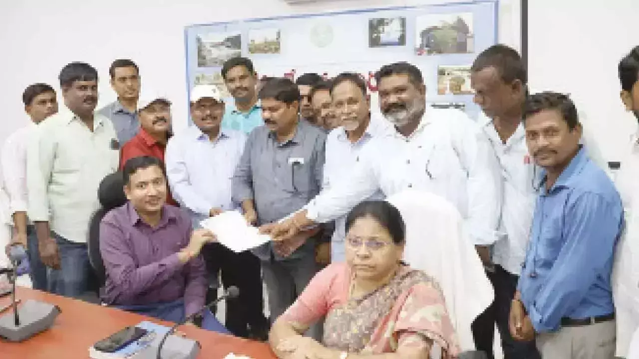 Telangana: कलेक्टर, एसपी पत्रकारों के खिलाफ मामले वापस लेंगे